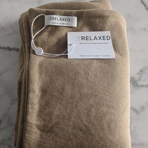 NWT LA Relaxed Soft And Cozy Tan Scarf